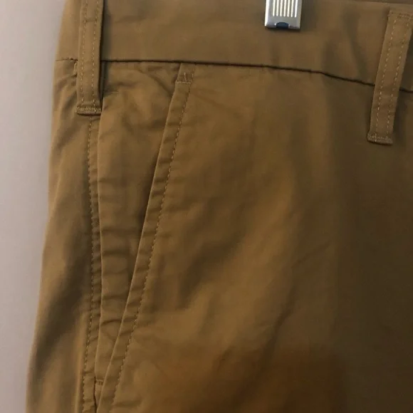 DOCKERS Men's Straight Fit Supreme Flex Ultimate 9.5" Shorts Size 48 - Picture 10 of 11